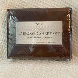 Double Brushed Microfiber Embossed Brown Twin Size Sheet Set